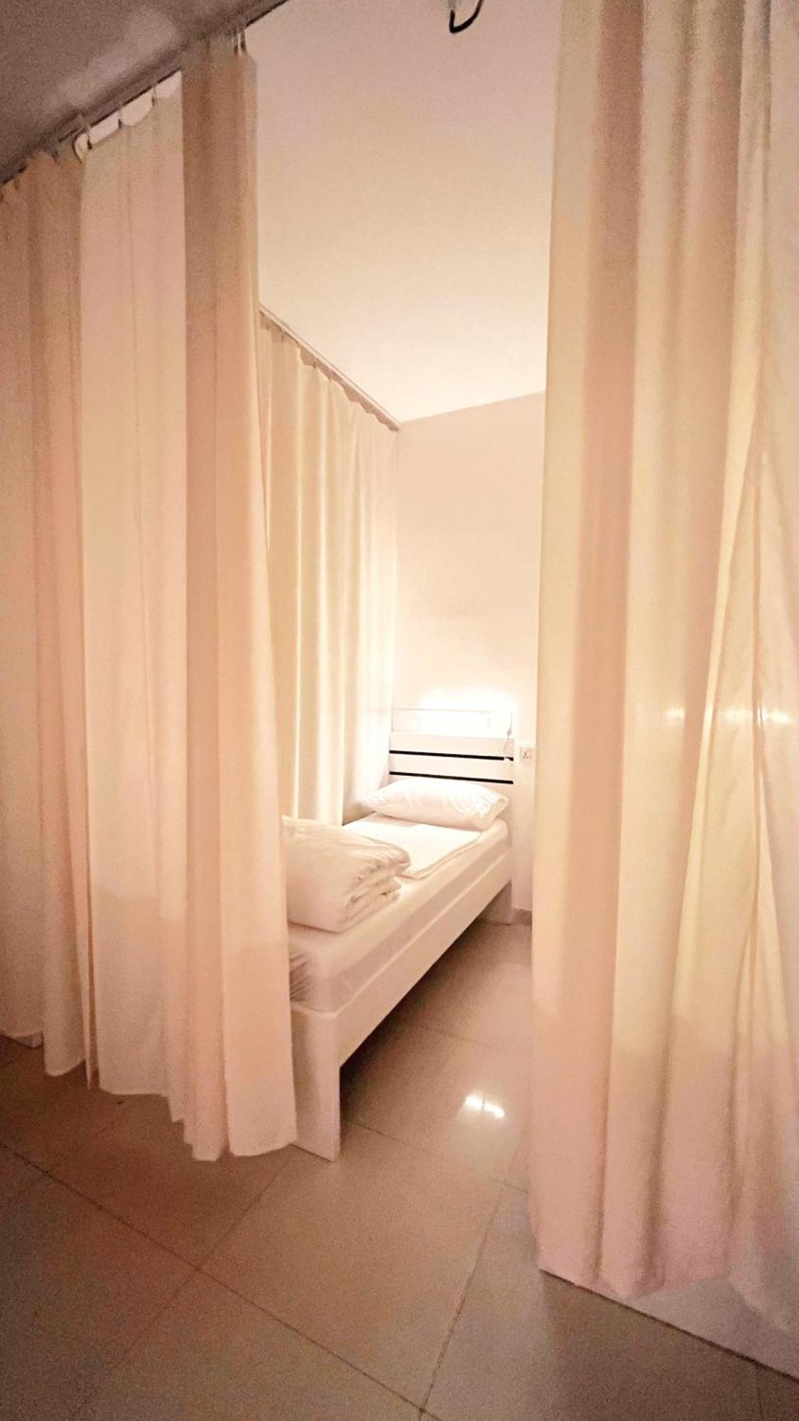 Westay Hostel Dubai Exterior photo